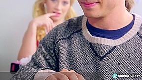 Cheerleader Pussy – Aubrey Gold and Ivan Nukes – 18eighteen